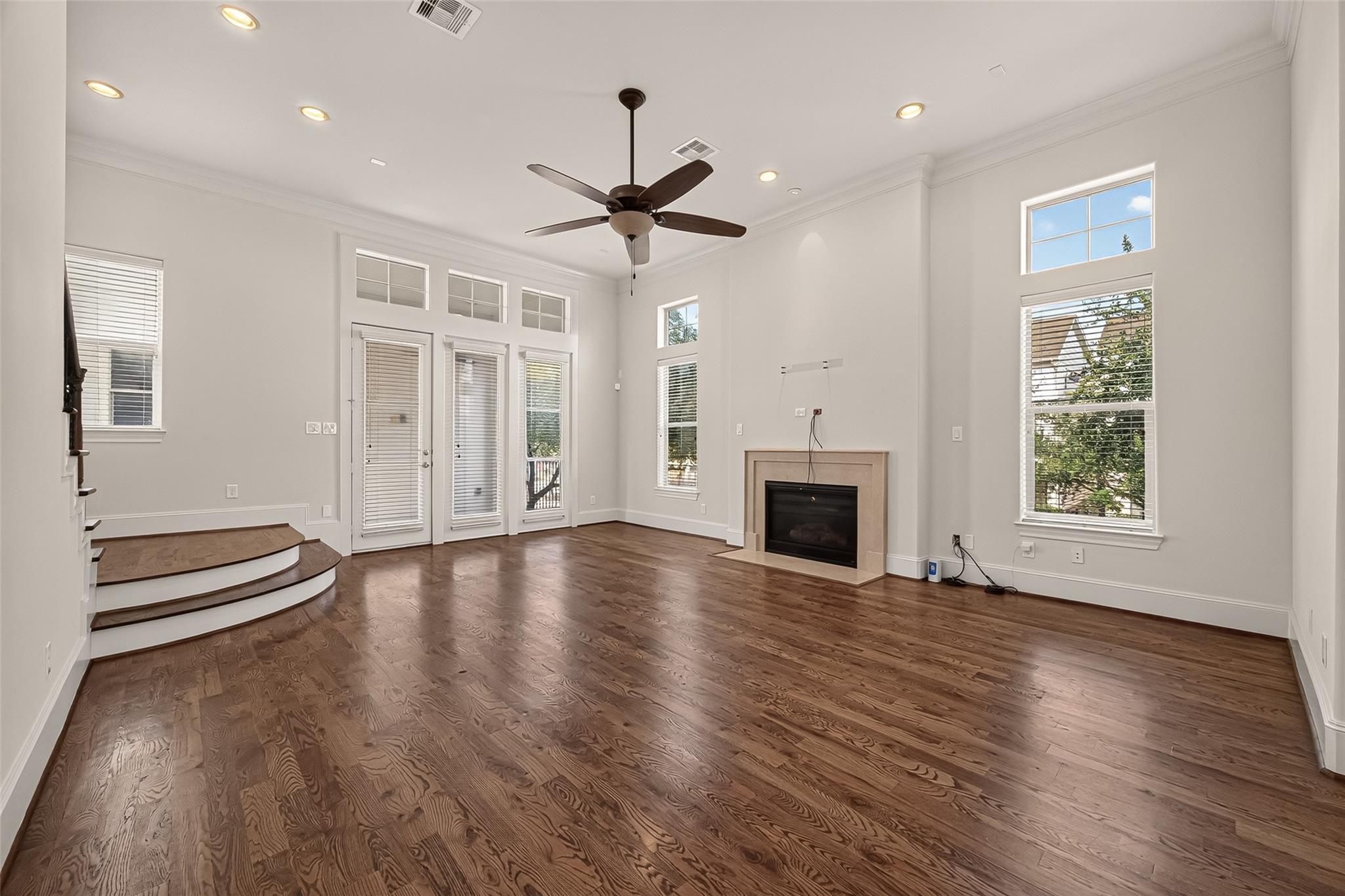 703 Live Oak Street