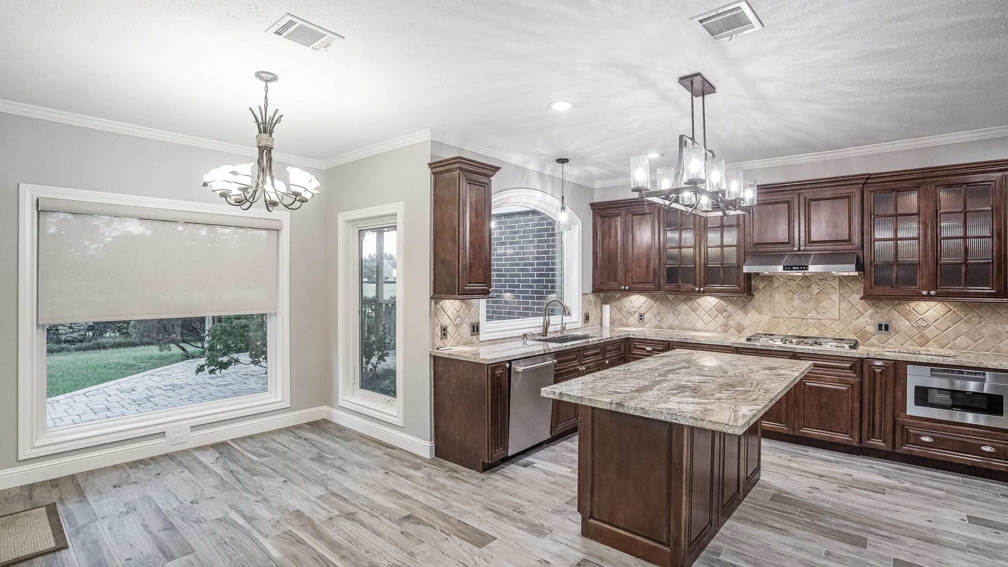 Sugar Land, Texas, 77479, United States, 5 Bedrooms Bedrooms, ,4 BathroomsBathrooms,Residential,Active,2009839