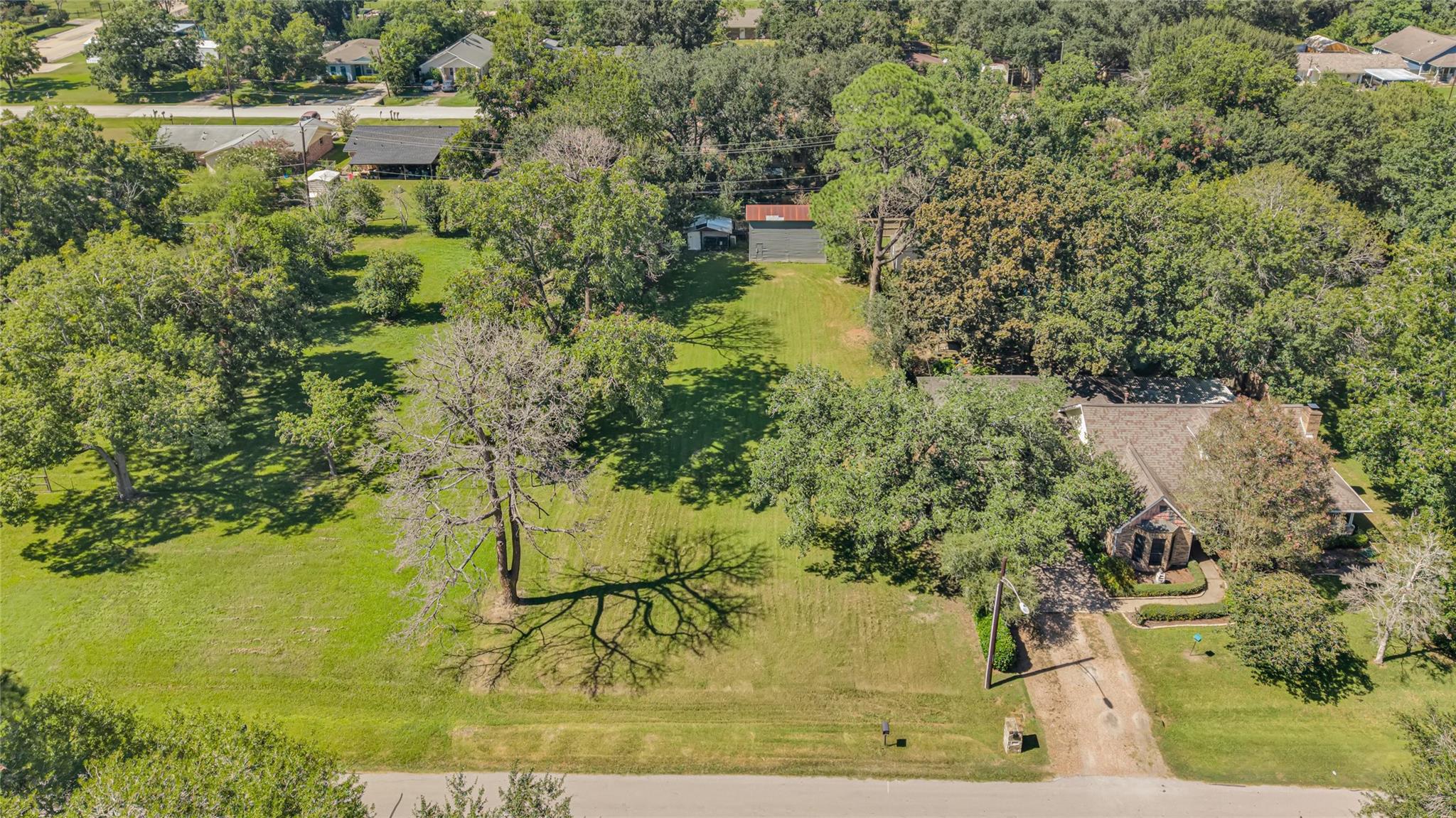 901 Elizabeth Avenue
