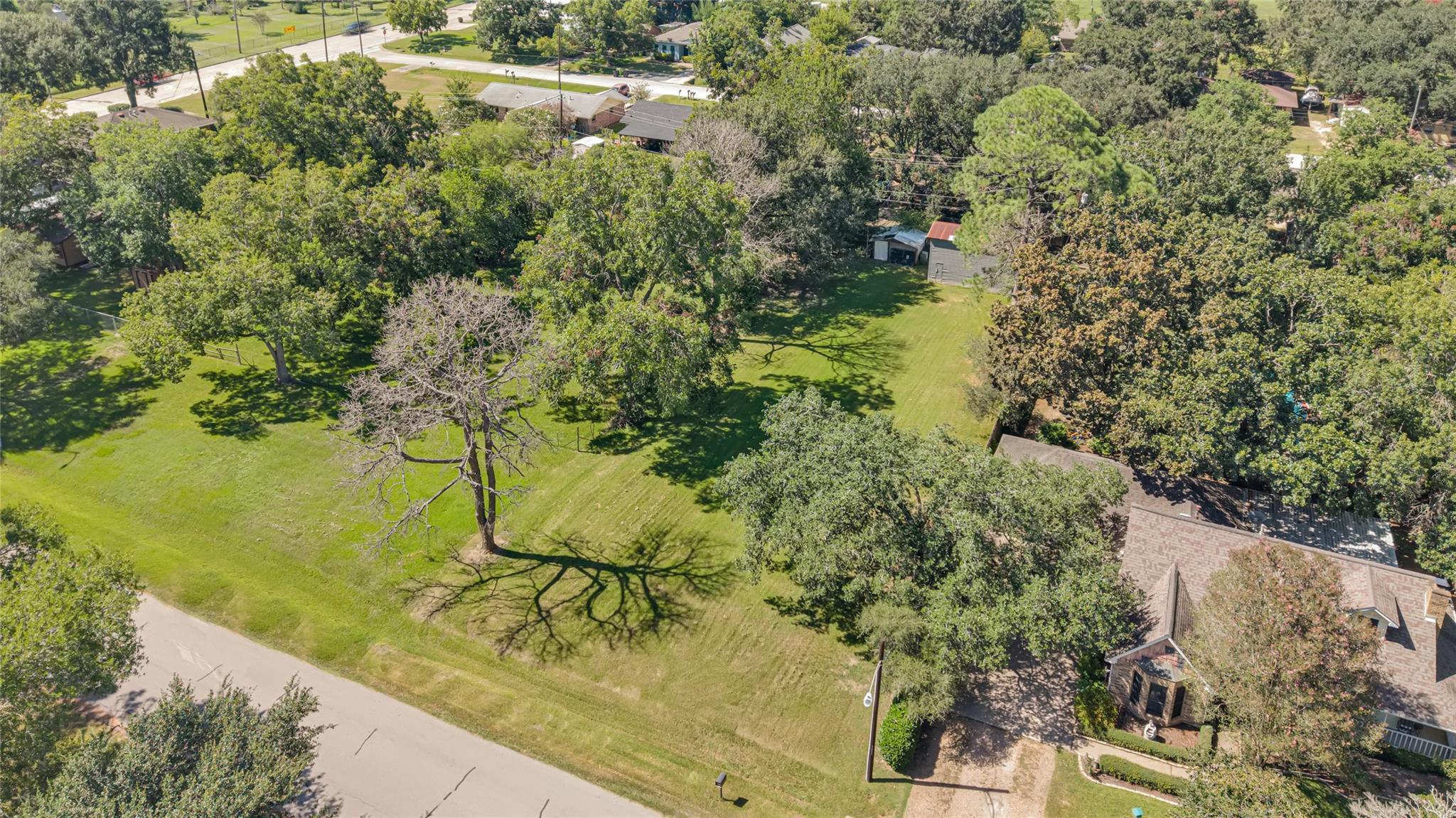 901 Elizabeth Avenue