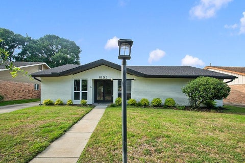 Photo of 6106 Rutherglenn Drive, Houston, TX 77096 (MLS # 98747417)