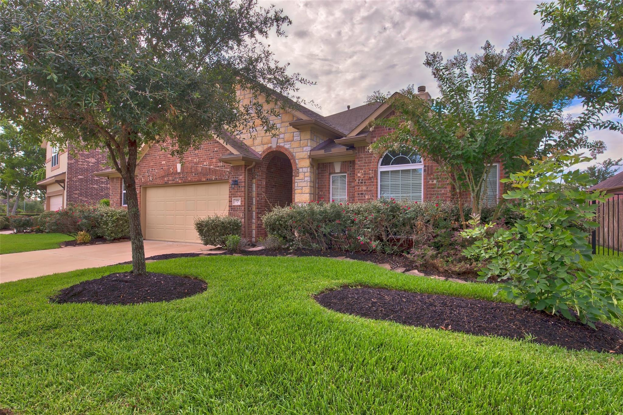 6906 Patterson Drive