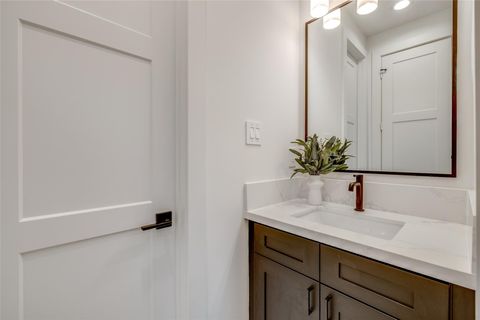 Tiny photo for 415 W Drew Street, Houston, TX 77006 (MLS # 62343840)