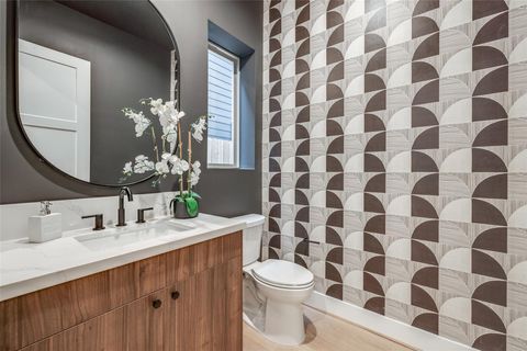 Tiny photo for 415 W Drew Street, Houston, TX 77006 (MLS # 62343840)