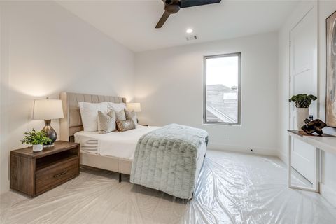 Tiny photo for 415 W Drew Street, Houston, TX 77006 (MLS # 62343840)