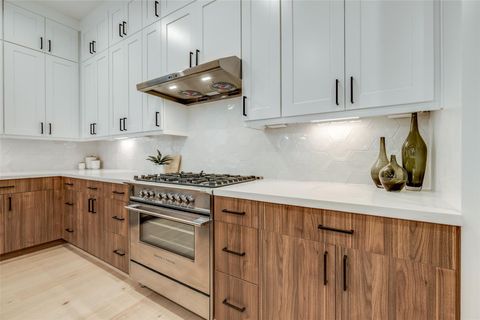 Tiny photo for 415 W Drew Street, Houston, TX 77006 (MLS # 62343840)