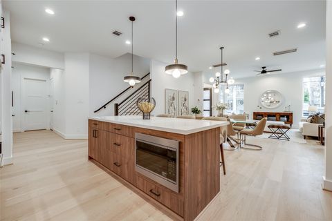 Tiny photo for 415 W Drew Street, Houston, TX 77006 (MLS # 62343840)