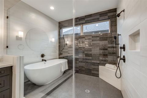 Tiny photo for 415 W Drew Street, Houston, TX 77006 (MLS # 62343840)