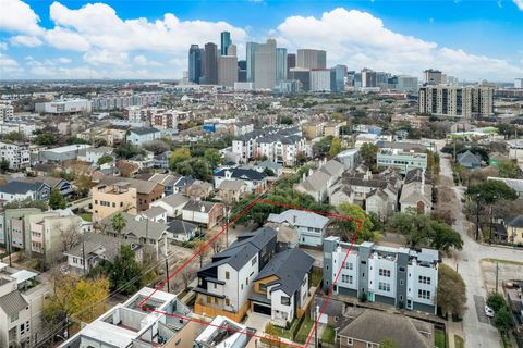 Tiny photo for 415 W Drew Street, Houston, TX 77006 (MLS # 62343840)