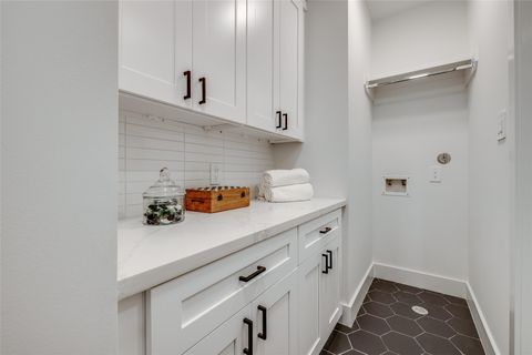 Tiny photo for 415 W Drew Street, Houston, TX 77006 (MLS # 62343840)