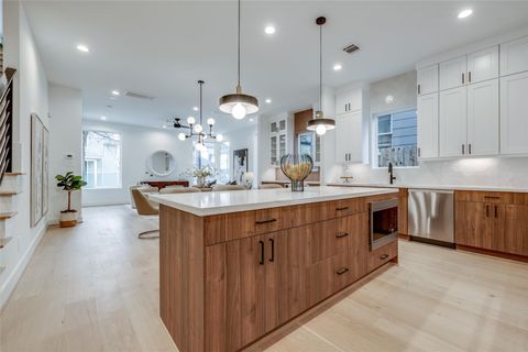 Tiny photo for 415 W Drew Street, Houston, TX 77006 (MLS # 62343840)