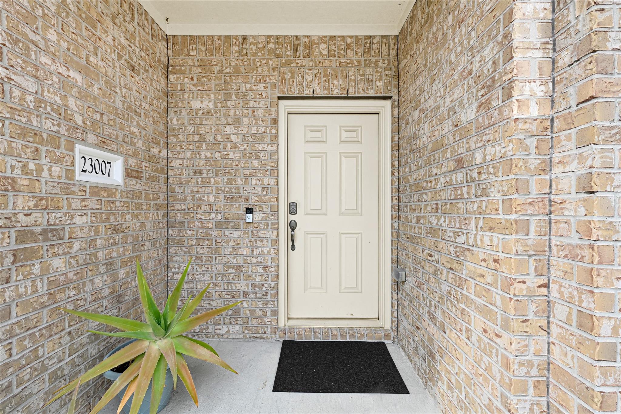 23007 Jetty Manor Lane