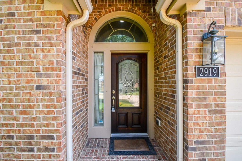 Photo of 2919 Chalet Knolls Lane, Katy, TX 77494 (MLS # 8114261)