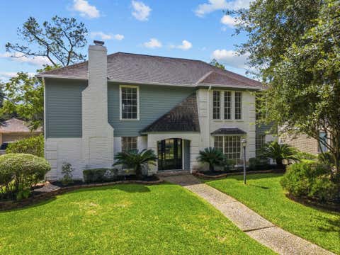 Photo of 16318 Heatherdale Drive, Houston, TX 77059 (MLS # 8111575)