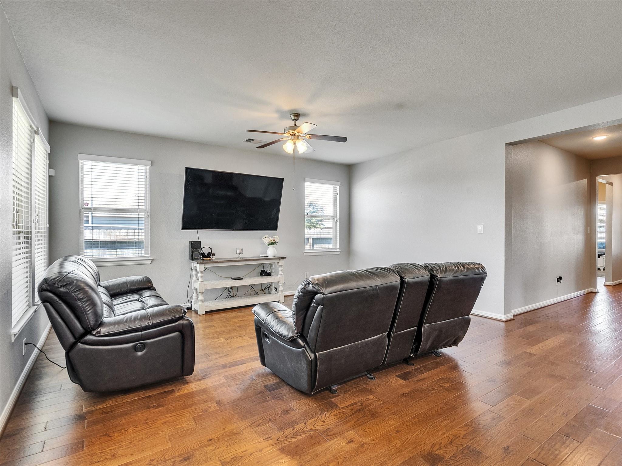 19031 Fulvetta Haven Way