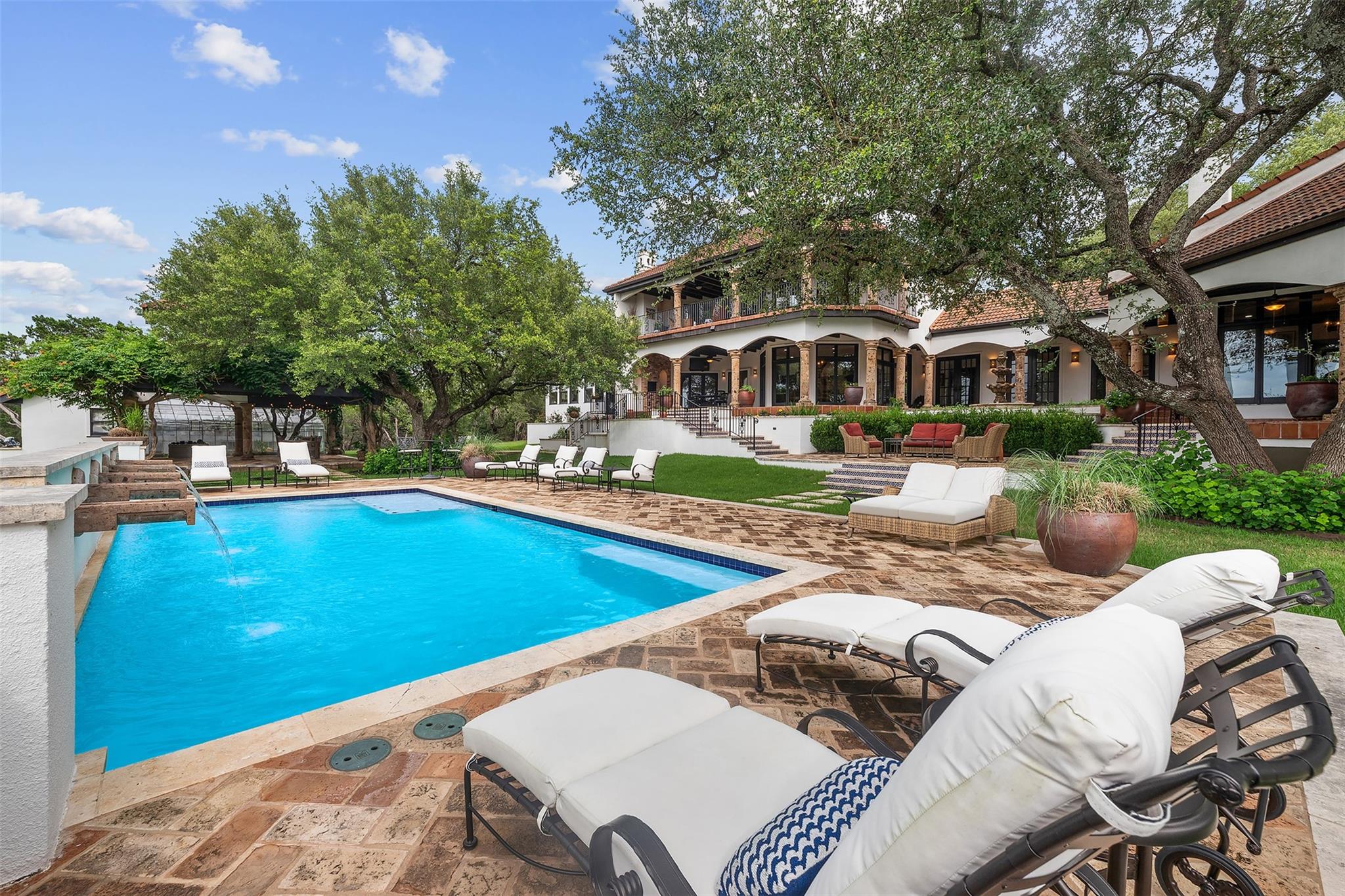34000 Smithson Valley Road