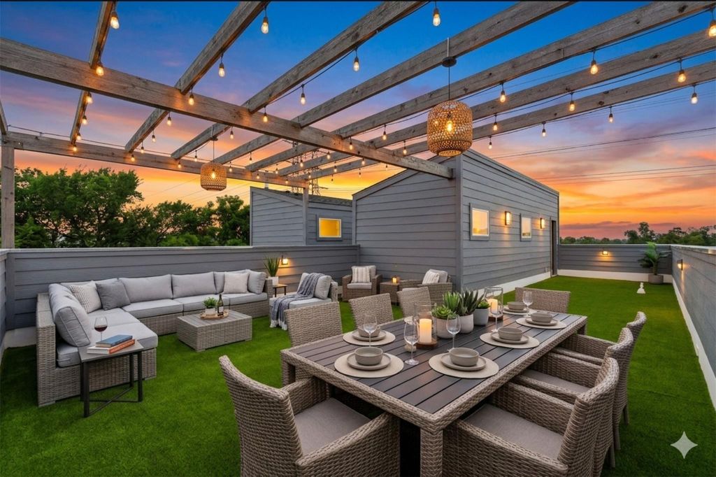 Photo of 3815 Elysian Street, Houston, TX 77009 (MLS # 12300187)