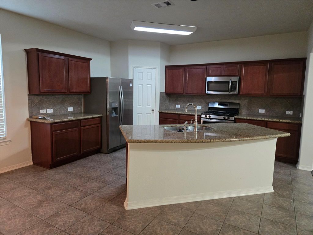 Photo of 9903 Onyx Trail Drive, Rosharon, TX 77583 (MLS # 94726340)