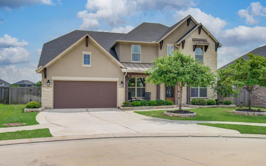 Photo of 720 Corbin Crest Trail, La Porte, TX 77571 (MLS # 78084309)