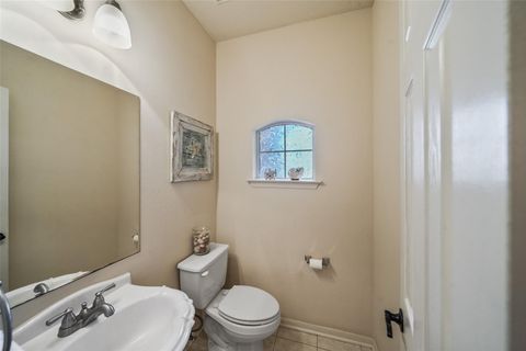 Tiny photo for 122 W Russet Grove Circle, The Woodlands, TX 77384 (MLS # 79095357)