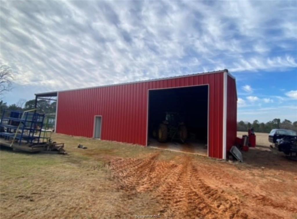 12419 Private Road 1390