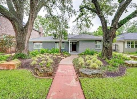 Photo of 4026 Drummond Street, Houston, TX 77025 (MLS # 25199506)