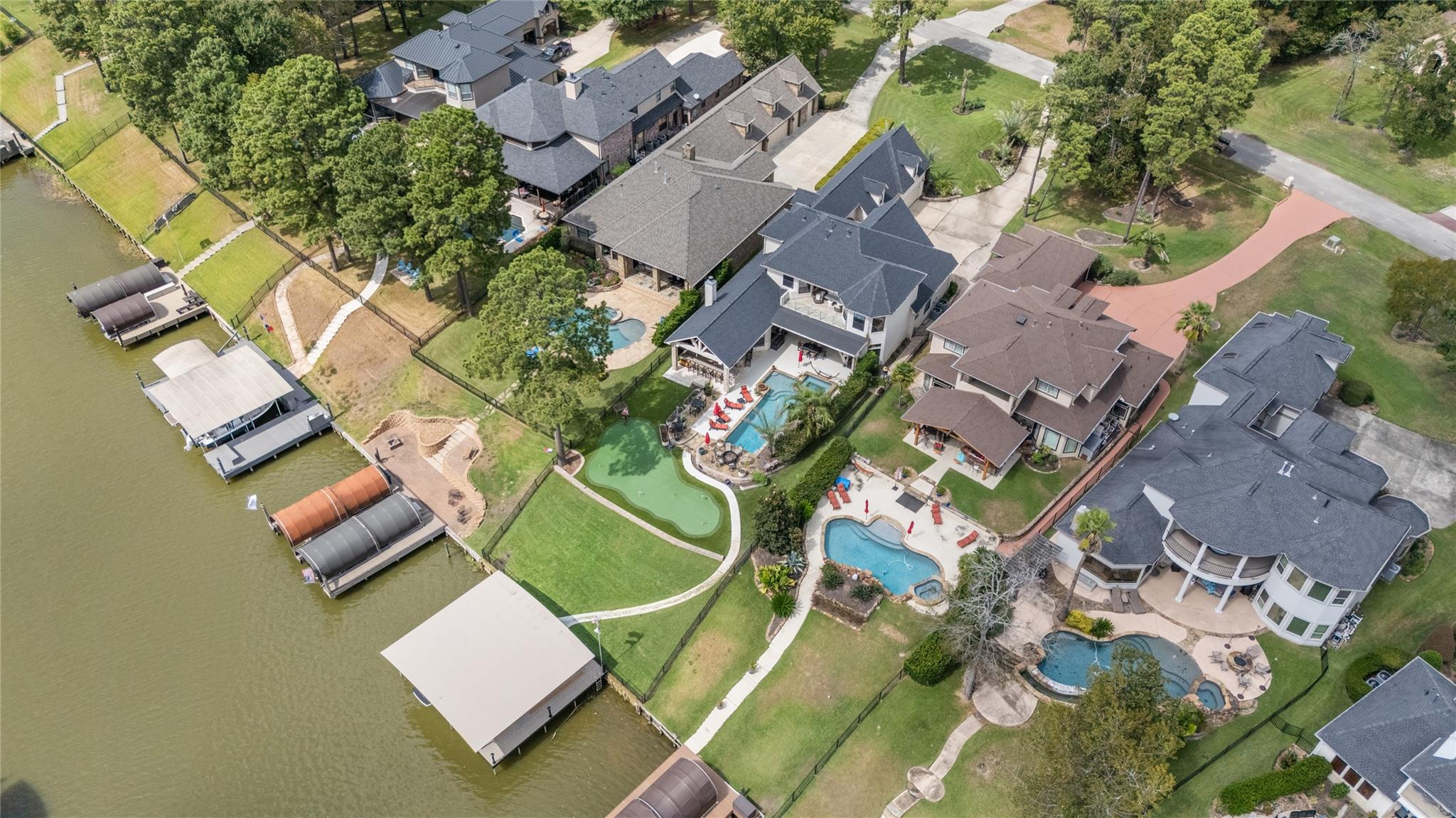 11384 Lake Oak Drive