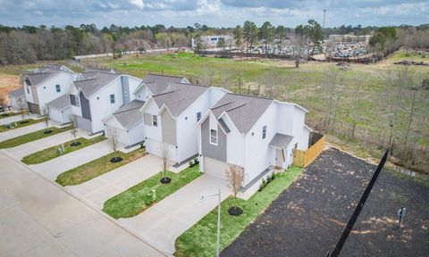 Photo of 2709 Discovery Trails Court, Conroe, TX 77301 (MLS # 75027506)