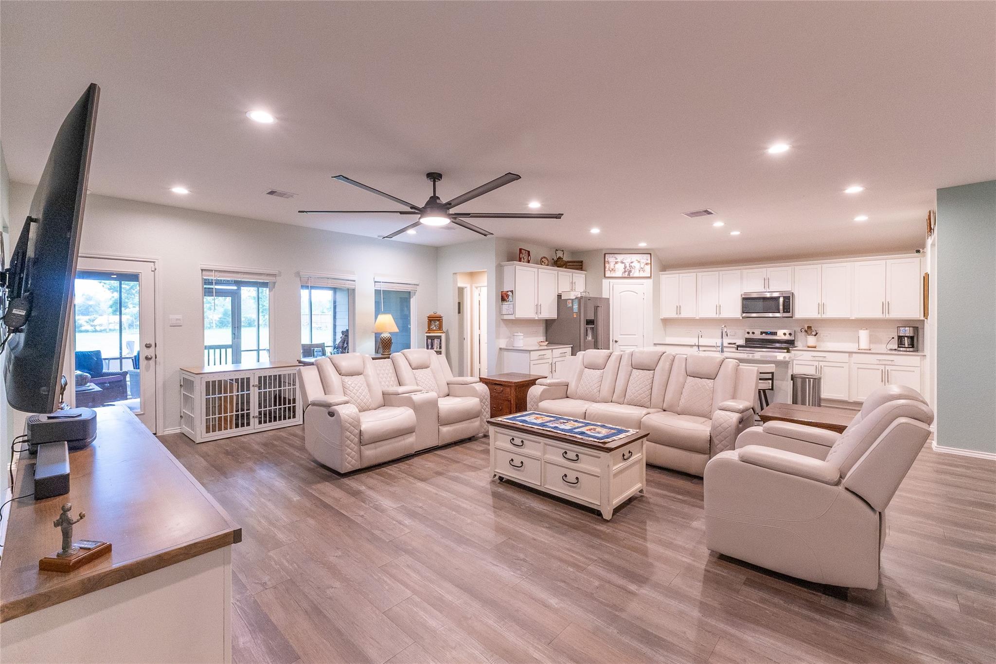 16129 William Ross Way