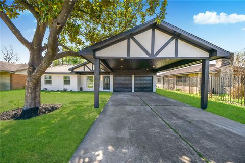 Photo of 5442 Airport Boulevard, Houston, TX 77048 (MLS # 57414721)