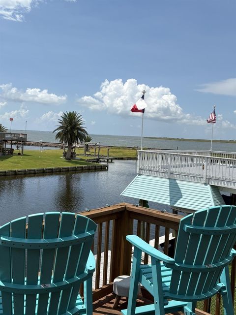 Photo of 1255 Sailfish Street, Bayou Vista, TX 77563 (MLS # 69658984)