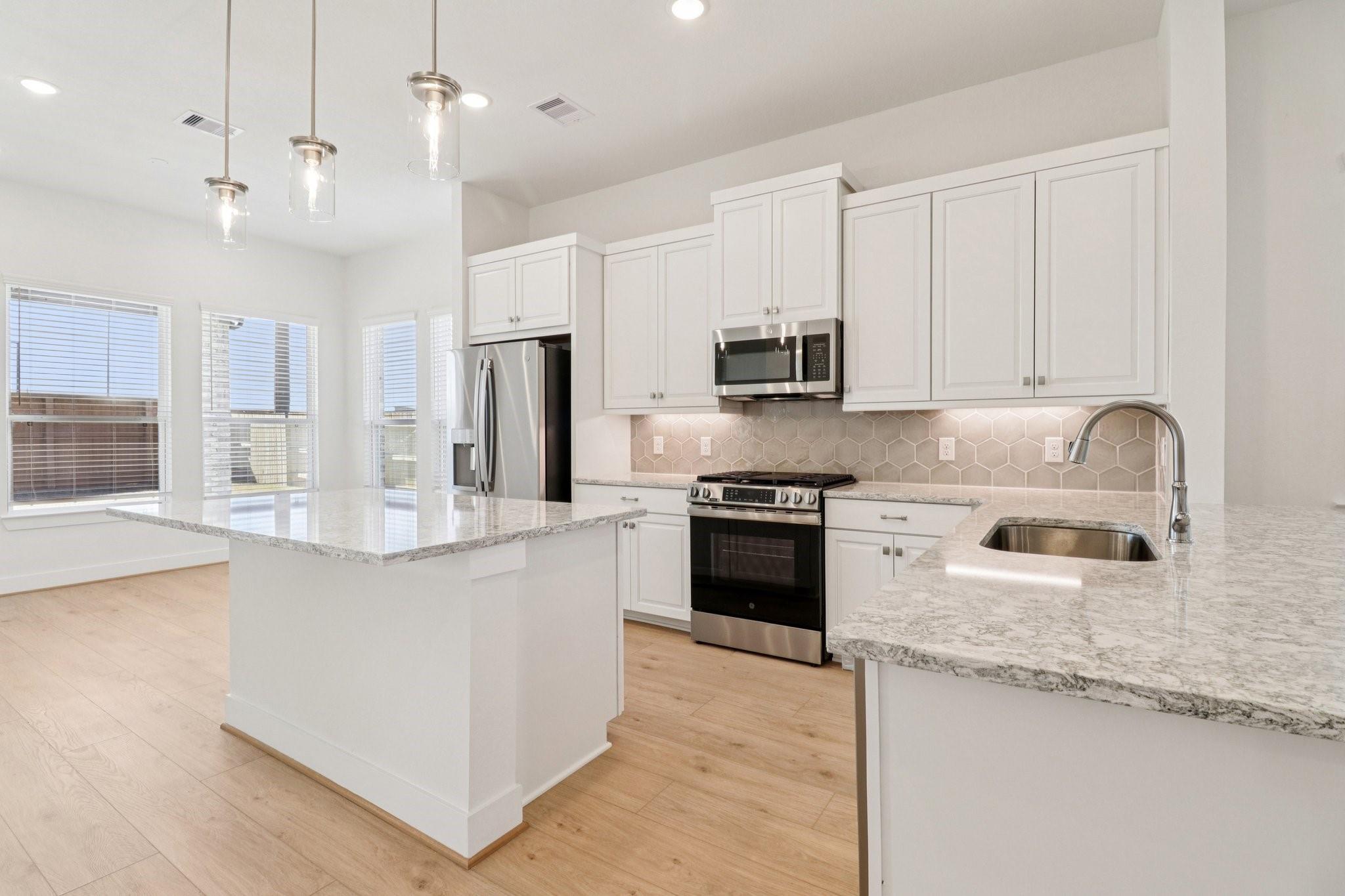 13339 Valley Orchard