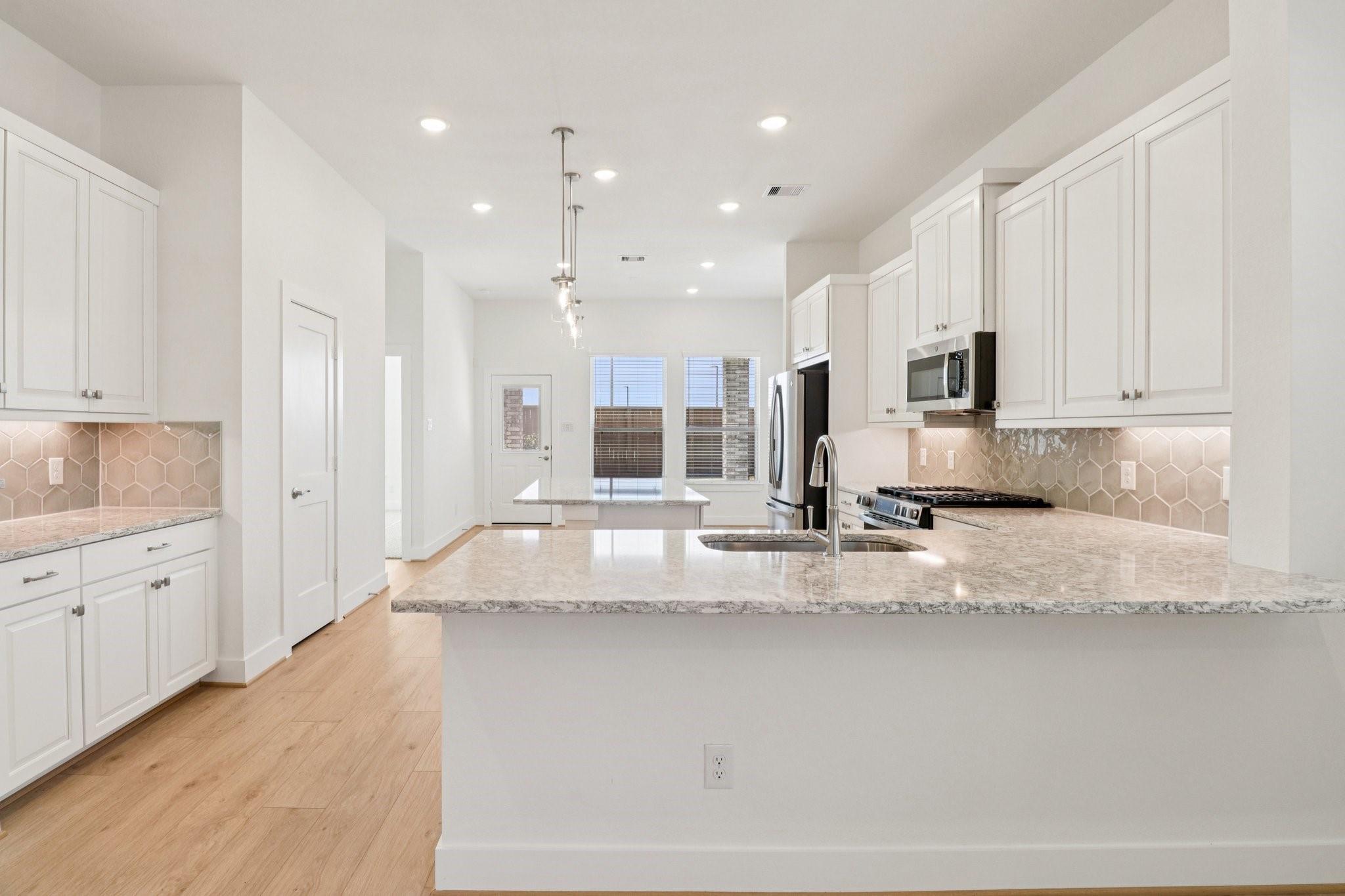 13339 Valley Orchard