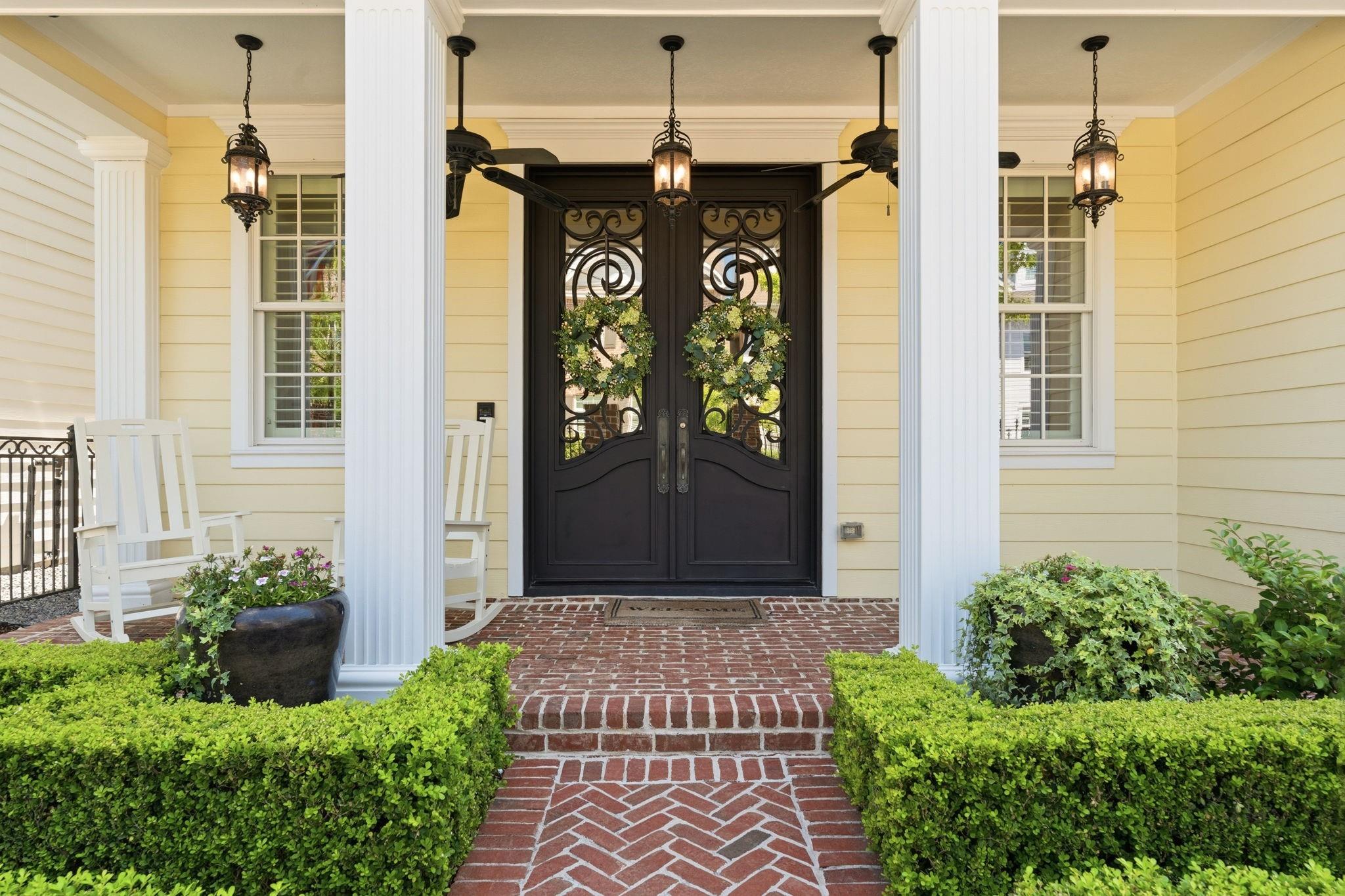 2607 Admiralty Bend Lane