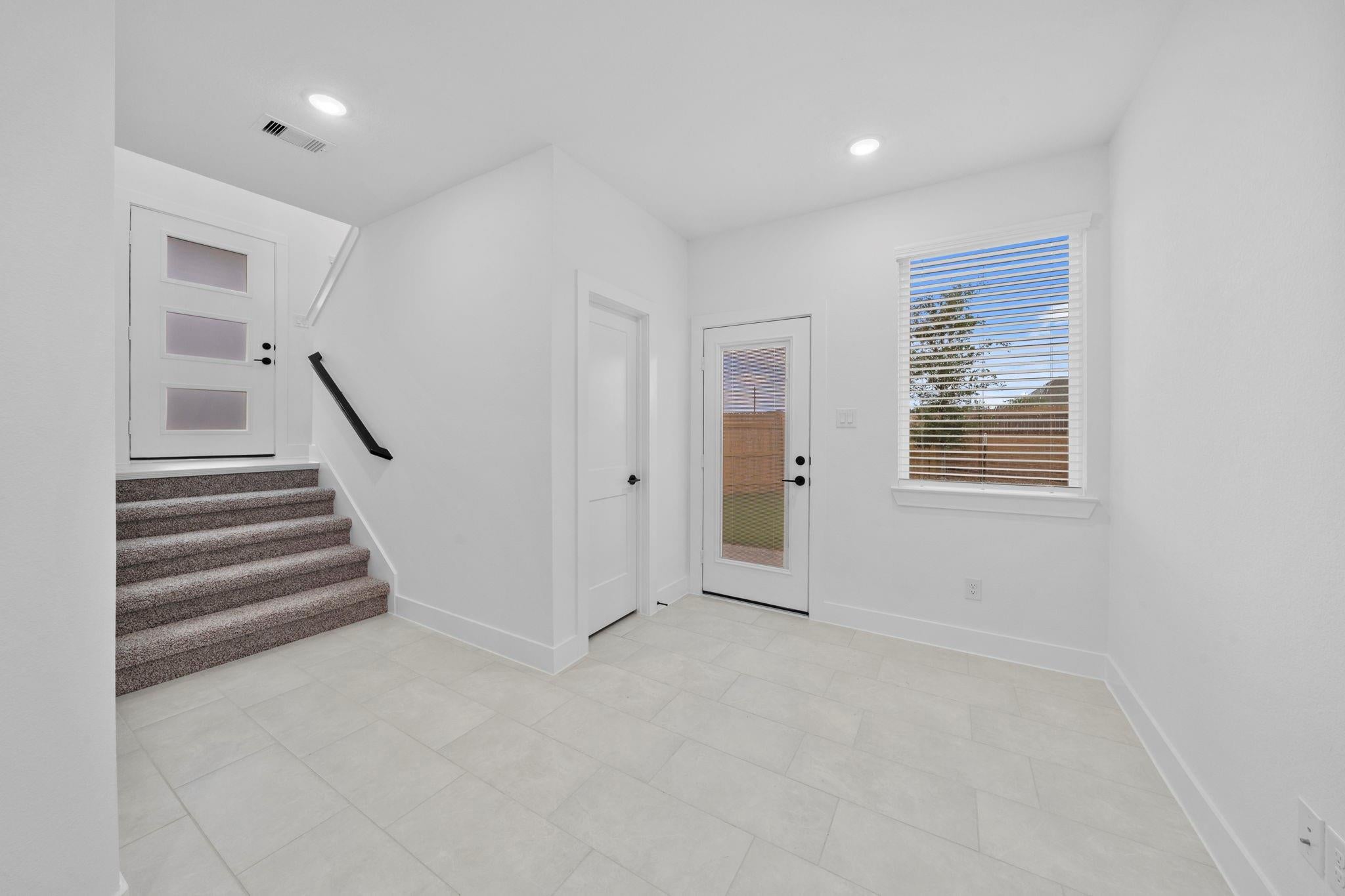 24019 Breezy Bank Trail
