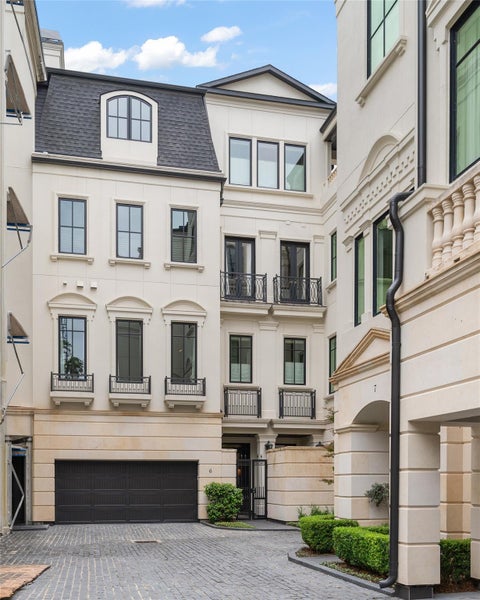 Townhouse For Sale - 2415 San Felipe Street #6<br/> Harris County, Houston, TX 77019