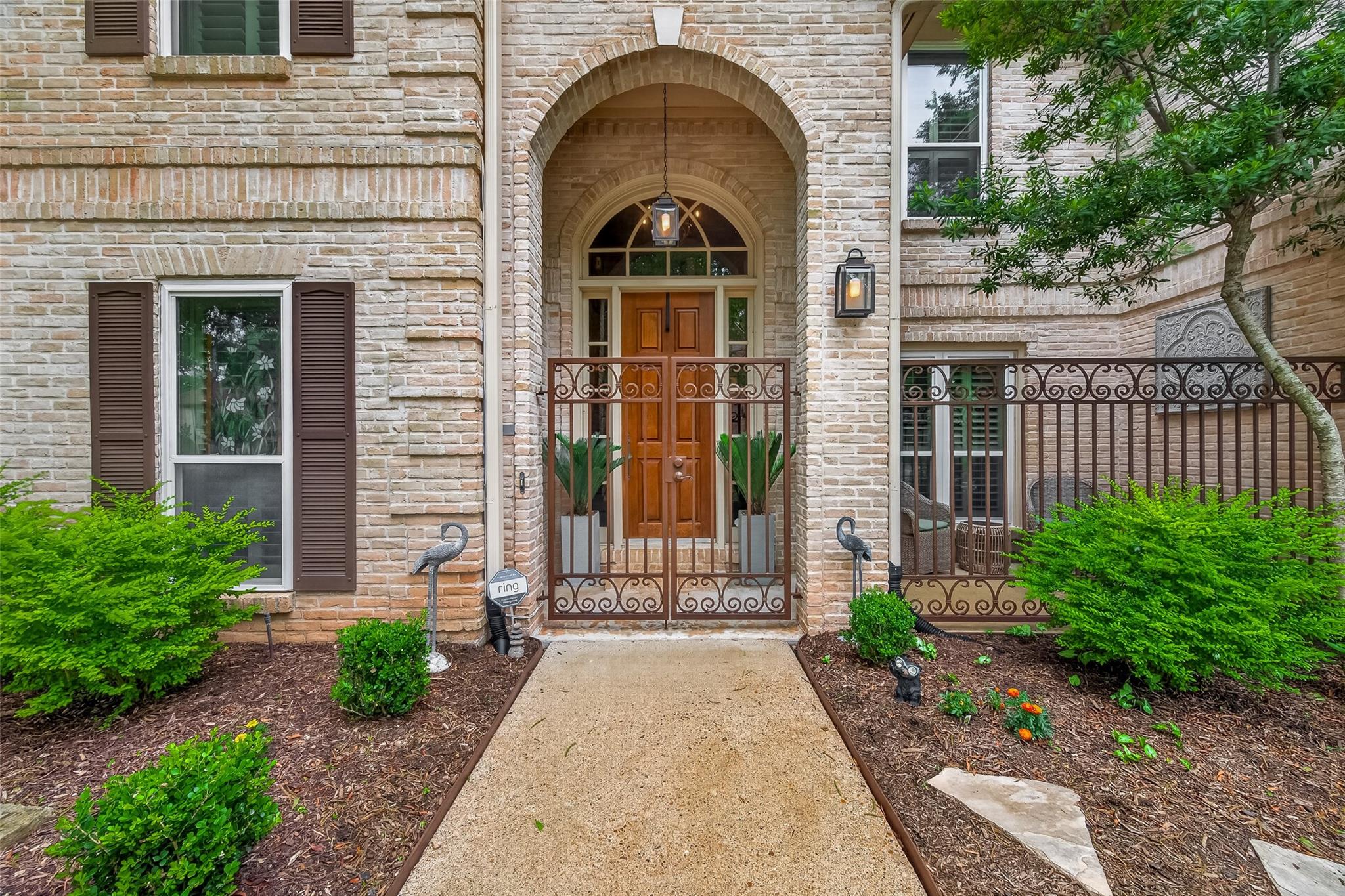 1807 Kingsmill Lane