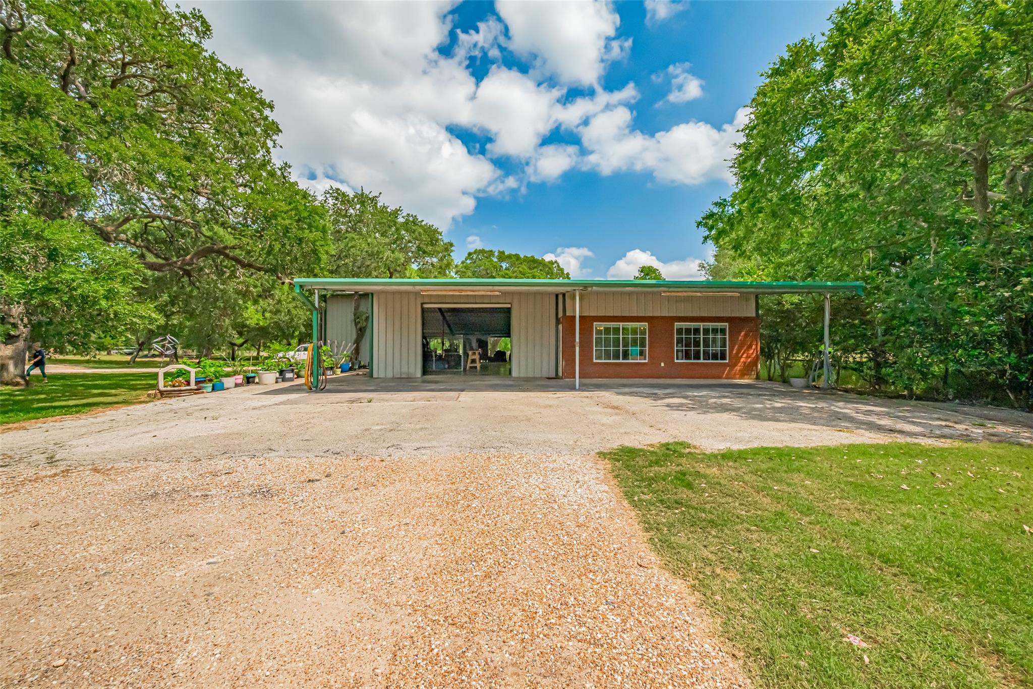 19231 Fm 442 Road