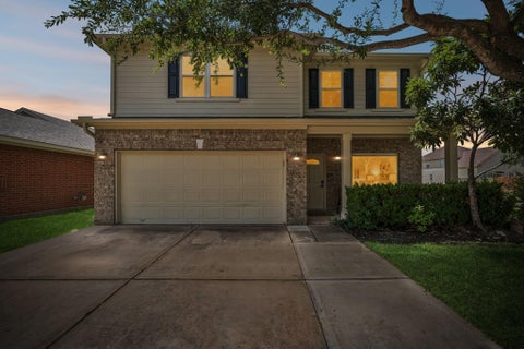 Photo of 4123 Knollwick Court, Houston, TX 77053 (MLS # 56190029)