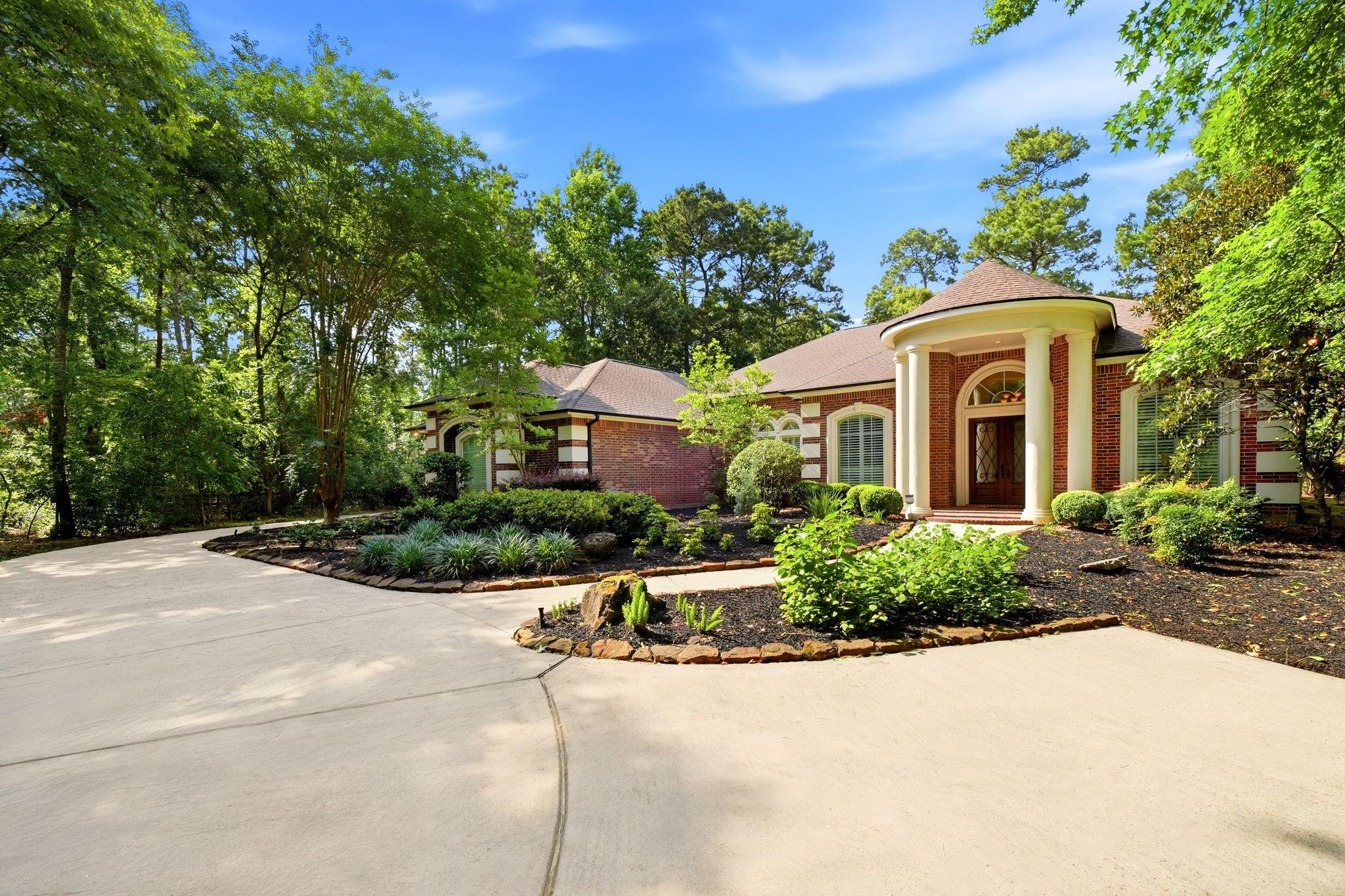 3907 N Rondelet Drive