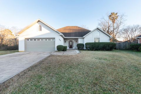 Homes For Sale - 7955 Riviera Ct Ct<br/> Jefferson County, Beaumont, TX 77707