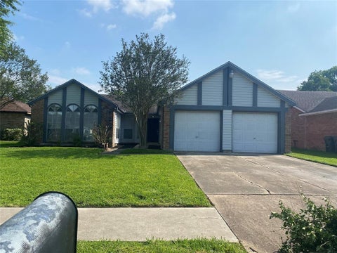 Photo of 3019 Windmill Street, Sugar Land, TX 77479 (MLS # 26289270)