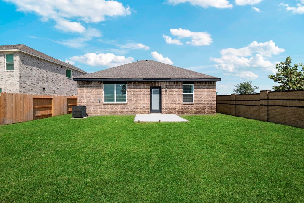 Photo of 1035 Rosewood Trail, Beasley, TX 77417 (MLS # 2346876)