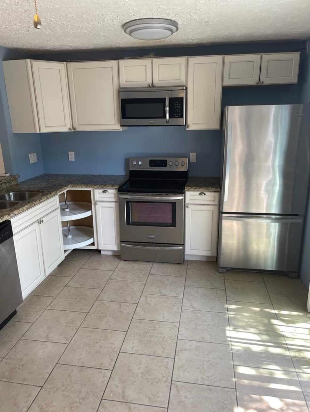 Photo of 1701 Upland Drive #184, Houston, TX 77043 (MLS # 33602849)