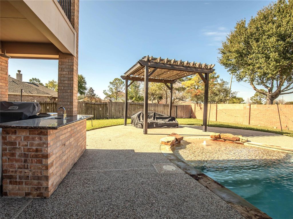 Photo of 2802 Silhouette Bay Drive, Pearland, TX 77584 (MLS # 59565313)