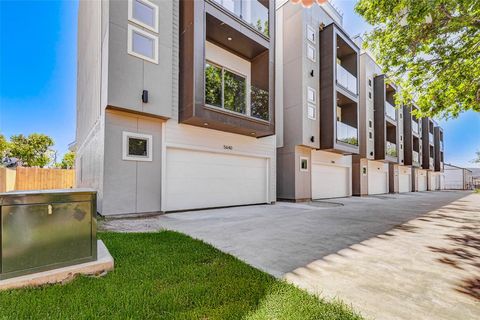 Photo of 5640 Dolores Street, Houston, TX 77057 (MLS # 27177541)