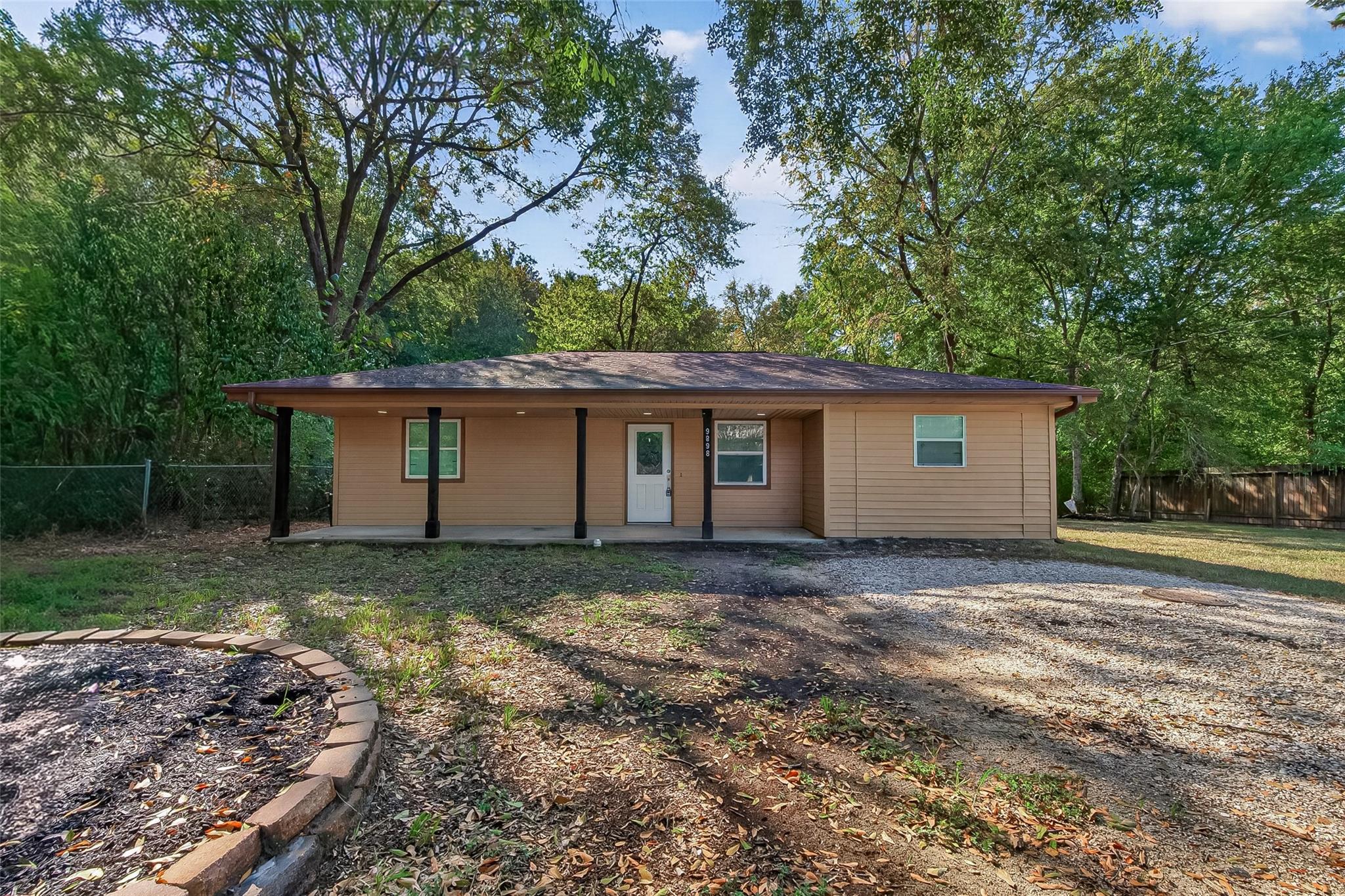 9898 Arbor Oak