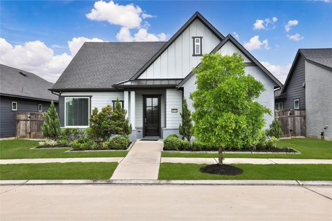 Photo of 28738 Shoalhaven Court, Fulshear, TX 77441 (MLS # 10546027)