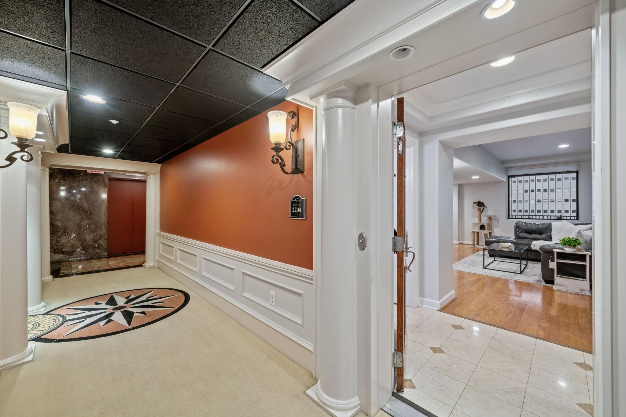 914 Main Street 2204