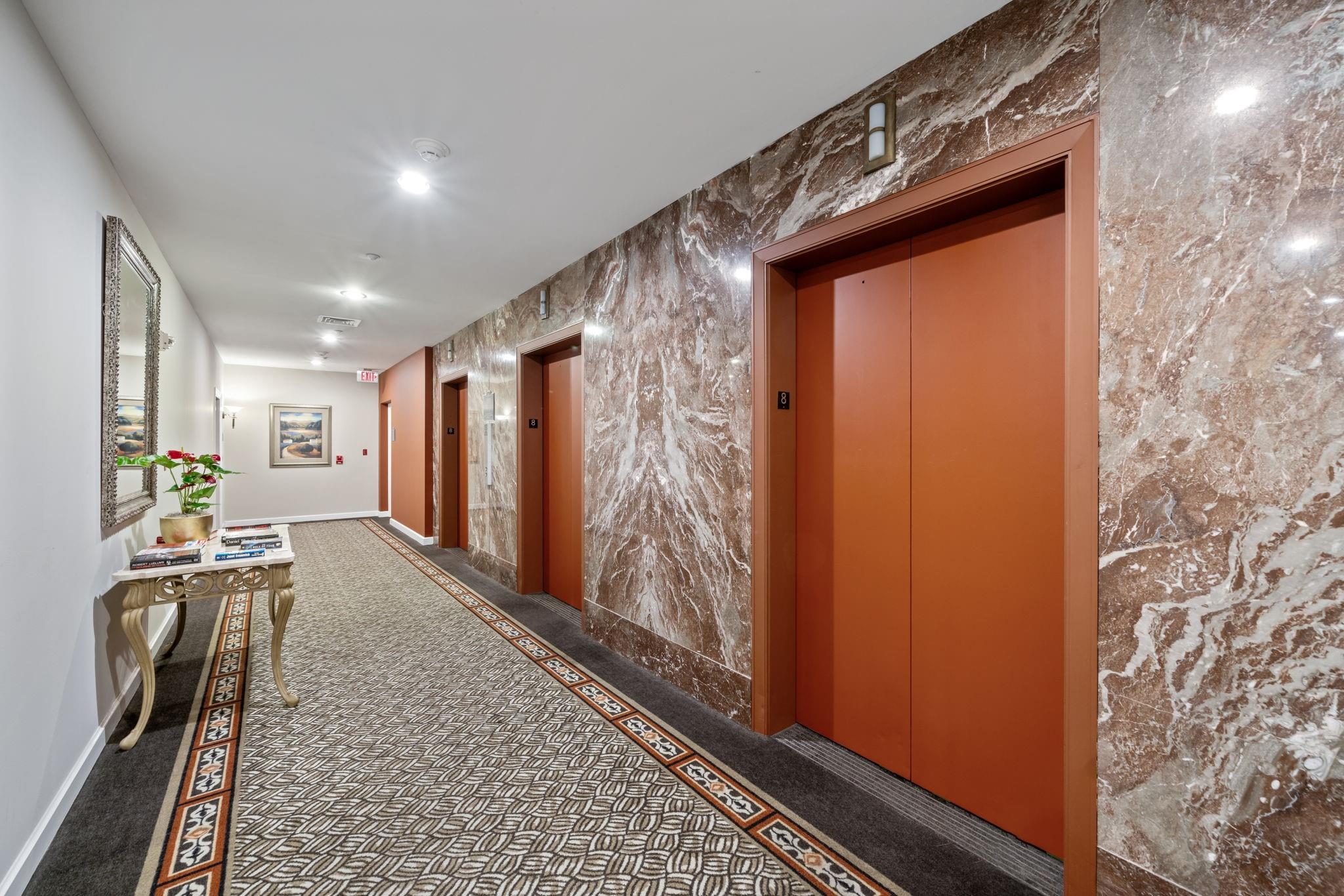 914 Main Street 2204